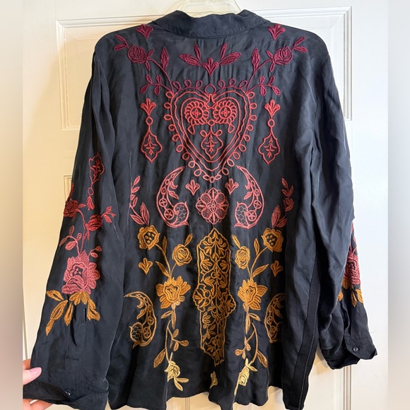 Johnny Was Kiana Ribbon Detail Shirt - Picture 4 of 6